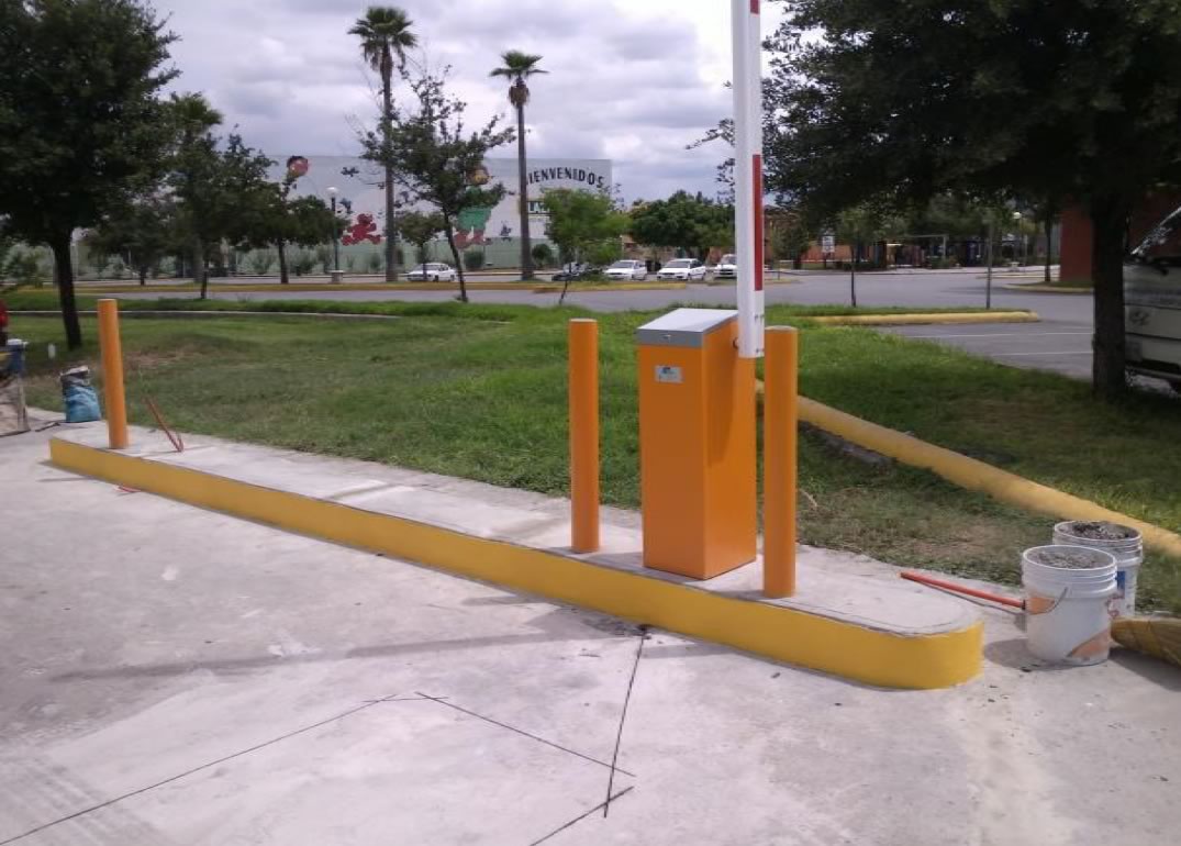Renovación de Banqueta Garza Sada