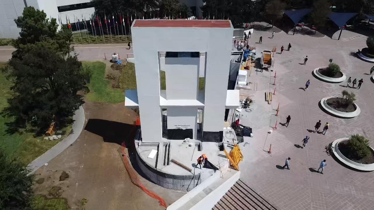 Monumento Garza Sada